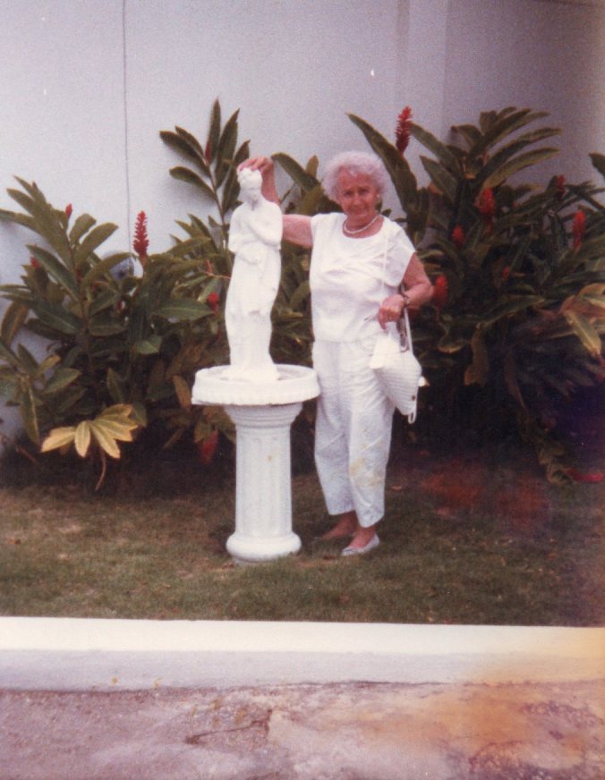 grandma in jamaica002